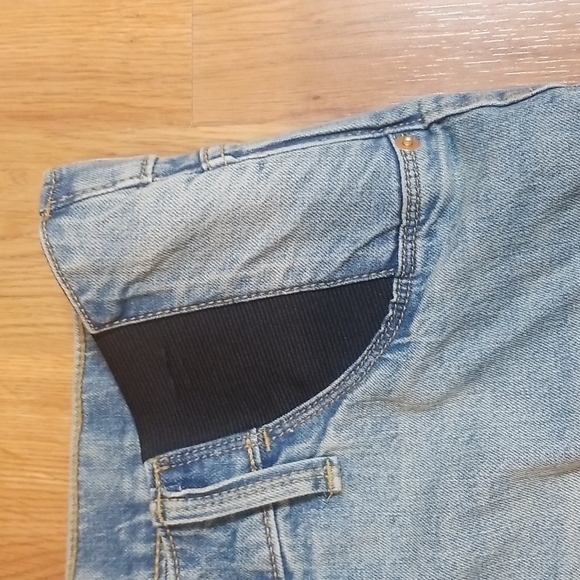 INGRID & Isabel Maternity Denim Shorts Light Wash Size 14 - Picture 6 of 12